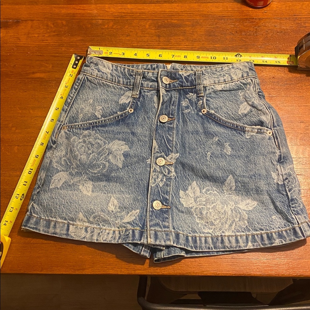NWOT! Free People Ray Denim Floral Printed Skort size 0 - Picture 8 of 8